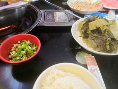 -叶记正宗酸菜蹄膀·胖叶盛毛肚火锅(修文店)