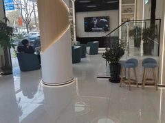 -华齿口腔·矫正种植中心(松江环城路店)