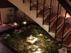 -迪瓦娜按摩和水疗中心