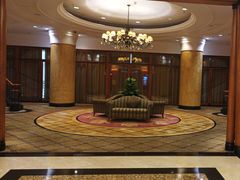 -深圳富苑皇冠假日套房酒店