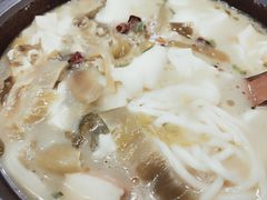 -周鱼小馆石锅酸菜鱼(活力汇店)