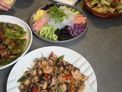 -鑫渔港海鲜本地菜·山海关浑锅(东戴河店)