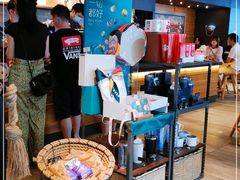 -星巴克臻选(周浦万达店)