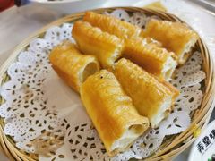 油条-弄堂咪道-饭香·面香·馄饨香(汇锦广场店)