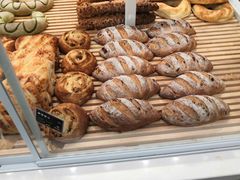 -焙丽拾光(麦凯乐直营店)