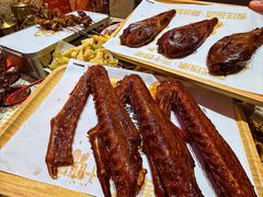 -小董哥烤串·爆汁大油边(故宫店)