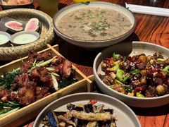 -万松园美食街