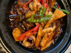 -穹六人间 people 6(岳阳路店)