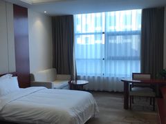 -兴芮温泉度假区