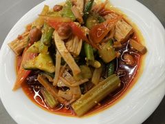 -陈熹公民族美食文化餐厅(中华广场店)