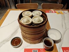 -馋三尺蟹粉小笼(人民广场店)