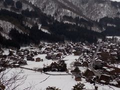 -白川乡与五箇山的合掌构造村落
