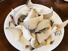 -岳记兴隆·青城腊排铜火锅(融创店)