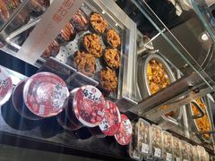 -胖东来生活广场(健康路店)