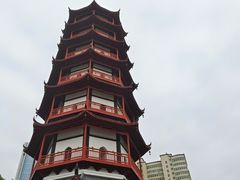 -绳金塔
