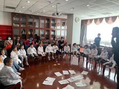 -i2青少儿英语(爱加星悦荟店)