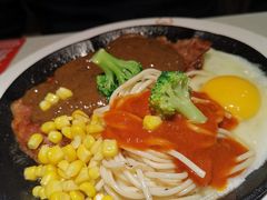 -汤姆家的牛排意面披萨(新城市广场店)