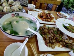 -地方名吃海鲜大馅蒸饺(北戴河店)