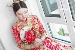 点击看大图 -拉瑞娜LaReine婚纱礼服高级定制