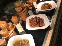 -大中华希尔顿酒店-念自助餐·嗨啤·小龙虾