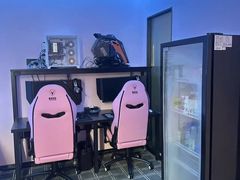 -粤塔X趣影电竞酒店(天河广场车陂地铁站店)