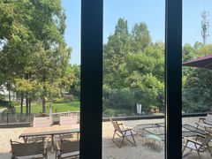 -J Create城市露营咖啡·简餐·宠物(上海动物园店)