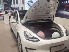 -TESLA 特斯拉(上海太古汇体验店)