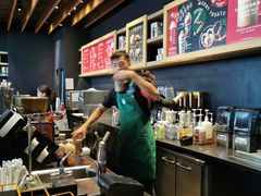 -星巴克(广州南站A18检票口楼上)