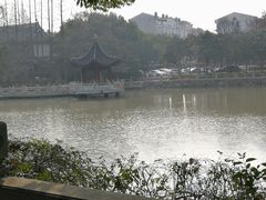 -汇龙潭