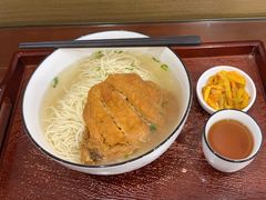 -百年老字号·观振兴蟹黄面·三虾面·苏式面(观前街富仁坊巷店)