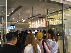 等位区-喜茶(深圳东门1234店)