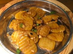 -洞庭土菜小炒馆(易发广场店)