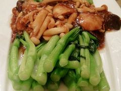 -尚味小厨·瓦罐煨汤