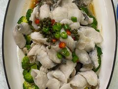 -六和聚传统烤鸭.天津菜(和平店)