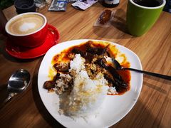鱼香茄子饭-百年朱苦拉咖啡(博物馆店)