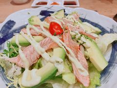 三文鱼牛油果色拉-御牛道日式烤肉料理(杭州万象城店)