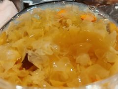 鲜炖银耳汤-小饕荟雅安贡椒鱼鲜馆(广福桥店)