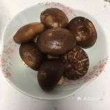 隔水蒸十五分钟出锅，很鲜特别好吃