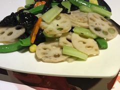 荷塘月色-粤小馆(天安云谷店)