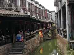 -丝绸小镇荻港古村