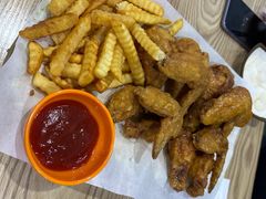 -凸凸炸鸡店(梅江韩国城店)