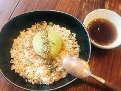 牛油果拌饭-小食院简餐厅