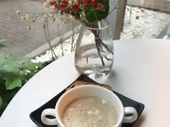奶油蘑菇汤-威克特披萨汉堡