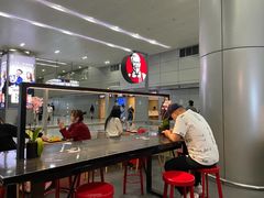 -肯德基(成都机场T2到达精选店)