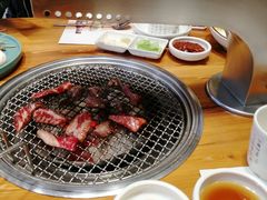 -草家酱蟹炭火烤肉店(珲春南路一店)