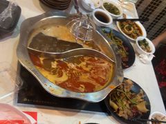 -尚品海鲜肥牛自助火锅(湖明店)