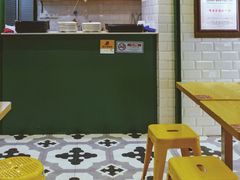 -食盈碗仔翅(星玺广场店)