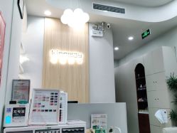 -进巍美甲美睫店