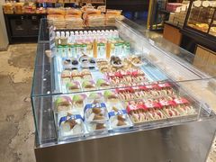 -皇冠幸福里动物奶油生日蛋糕(万达店)