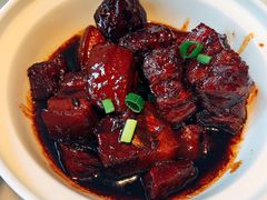 美女红烧肉-涌上外婆桥(南塘店)